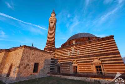 Hüsrev Paşa Camii ve Külliyesi